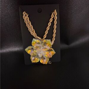 Gold Twisted Chain Necklace with Crystal Flower Pendant
